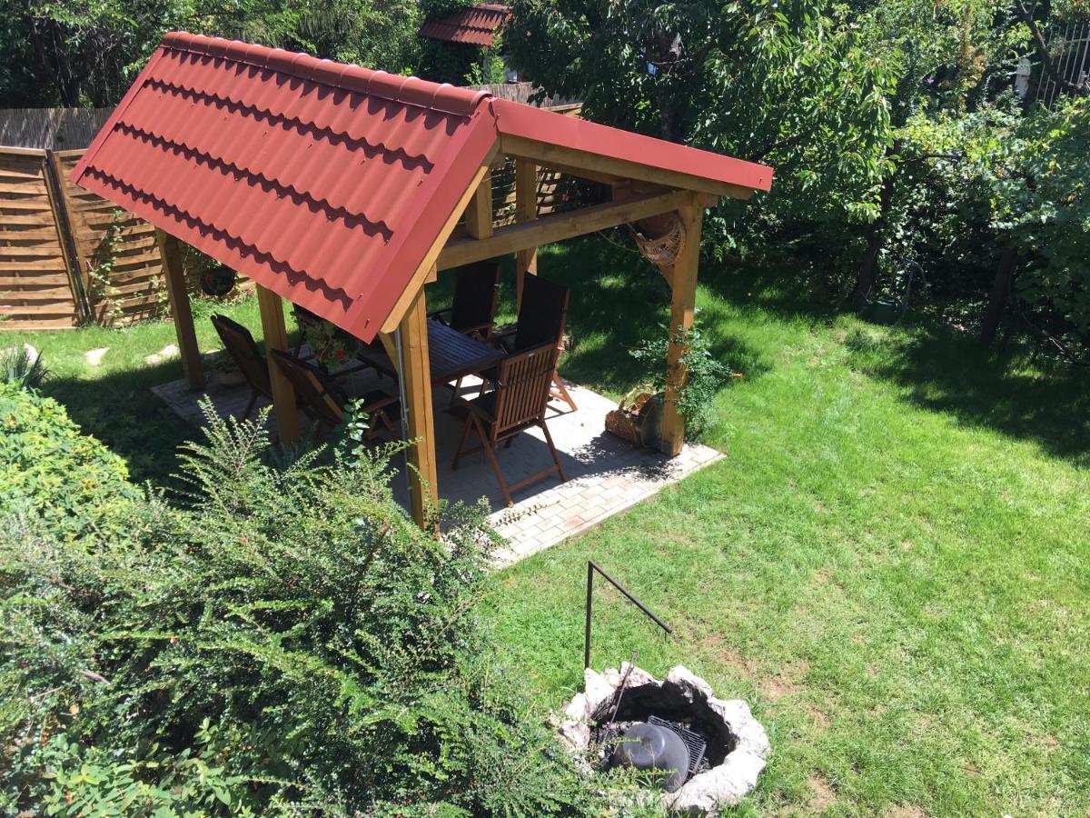 Wooden Apartman Prémium Jacuzzival Alsóörs Exterior foto