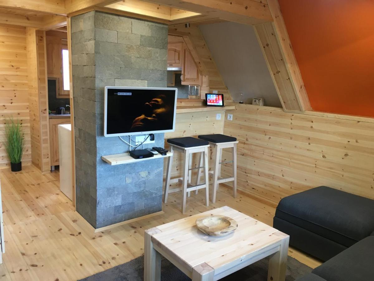 Wooden Apartman Prémium Jacuzzival Alsóörs Exterior foto